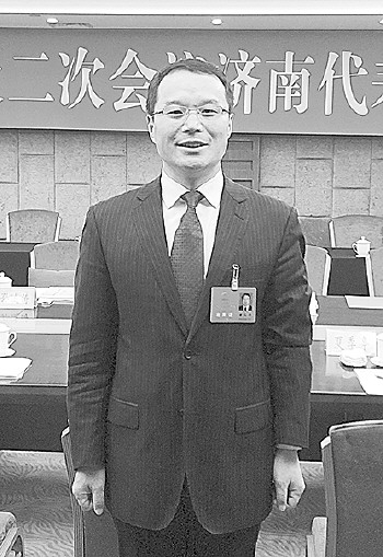 省人大代表董文祥建议用智慧停车解决泊位缺口