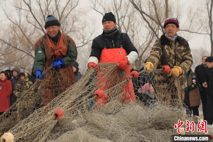 【法库】首届沈阳法库财湖冬捕节 冷资源拉动热经济