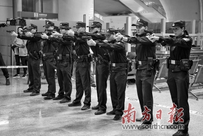 【旅客】“旅客滞留13万！ 二级应急预案启动！”