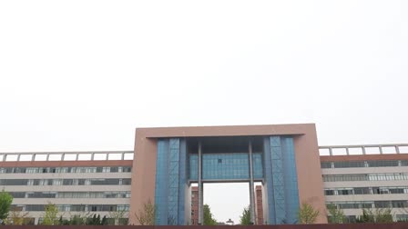 GARY在打桩比赛中