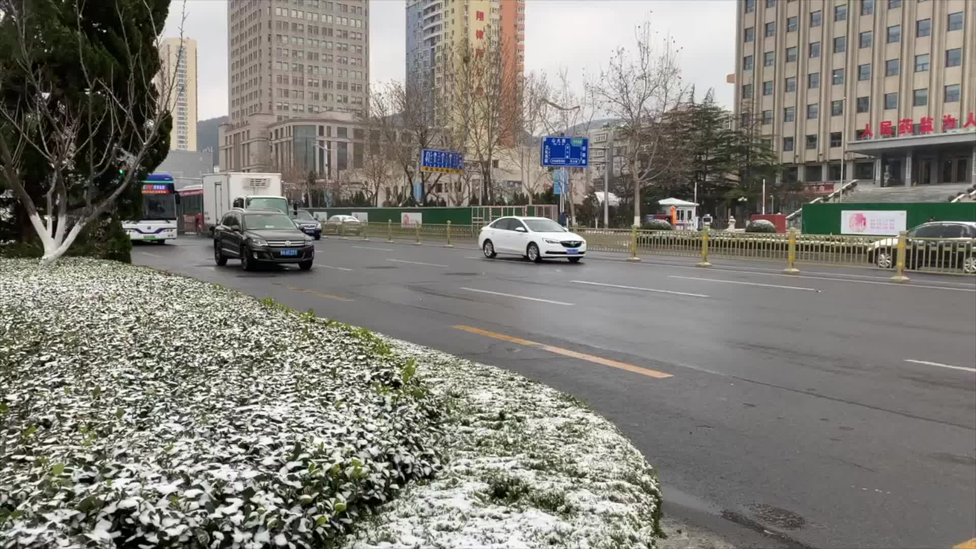 铜器碰撞