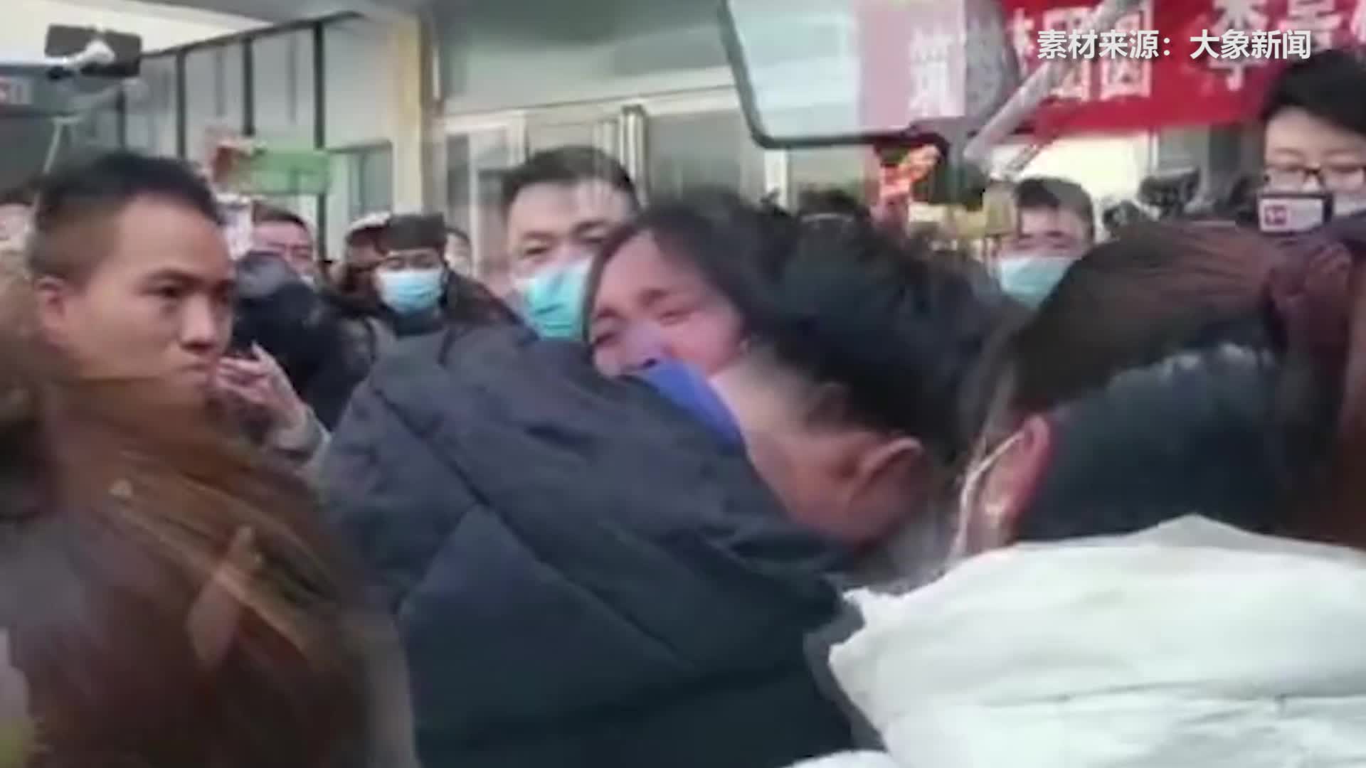 荒凉的郊外建筑