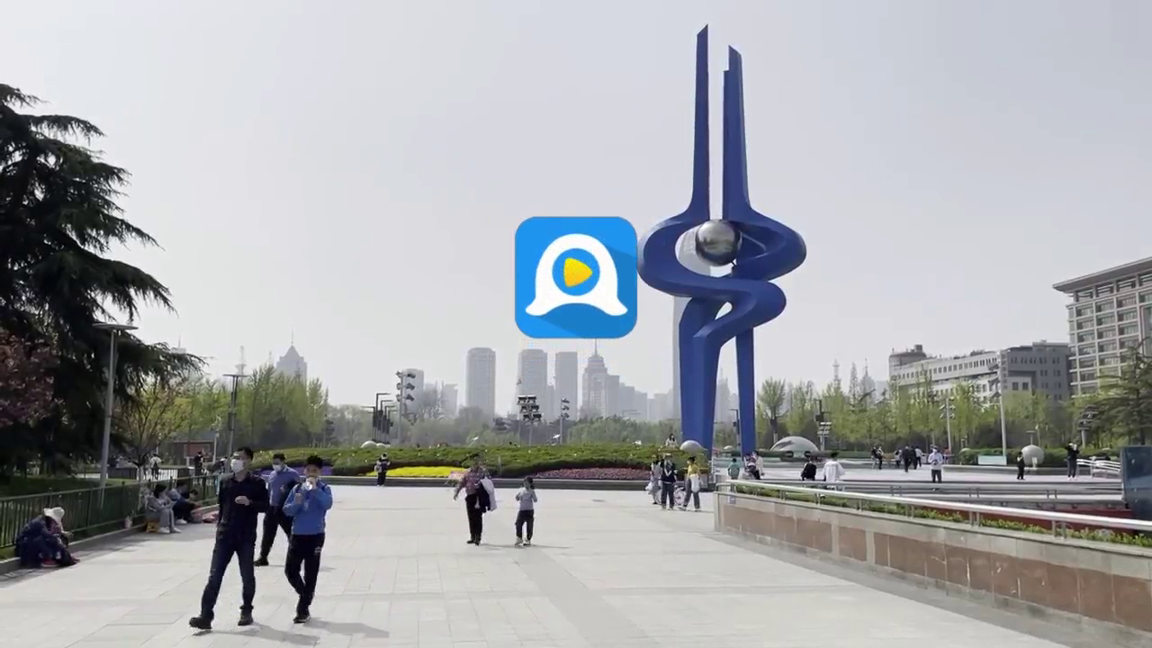 观众观看表演的场景