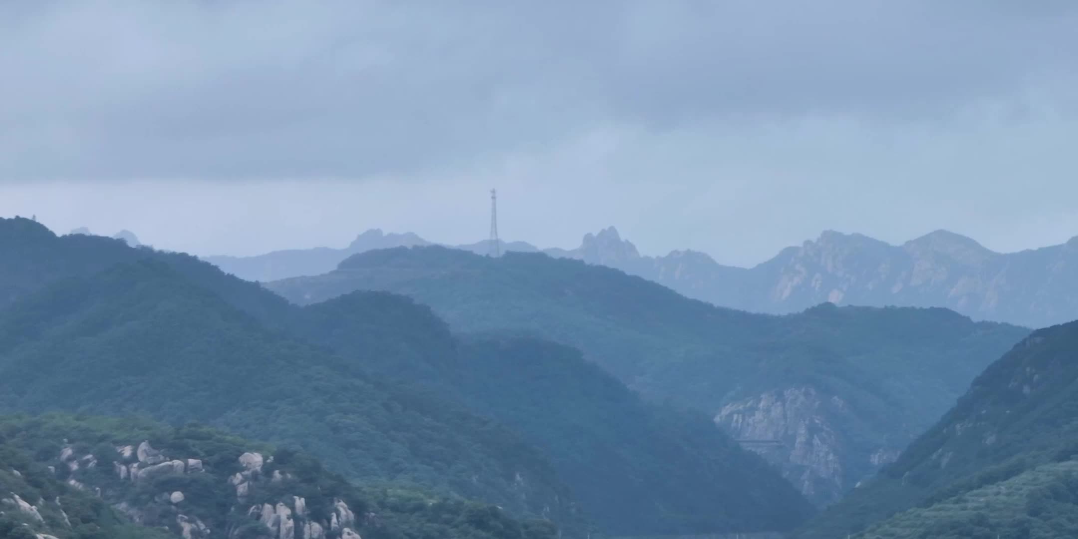 快手小英伟与女王