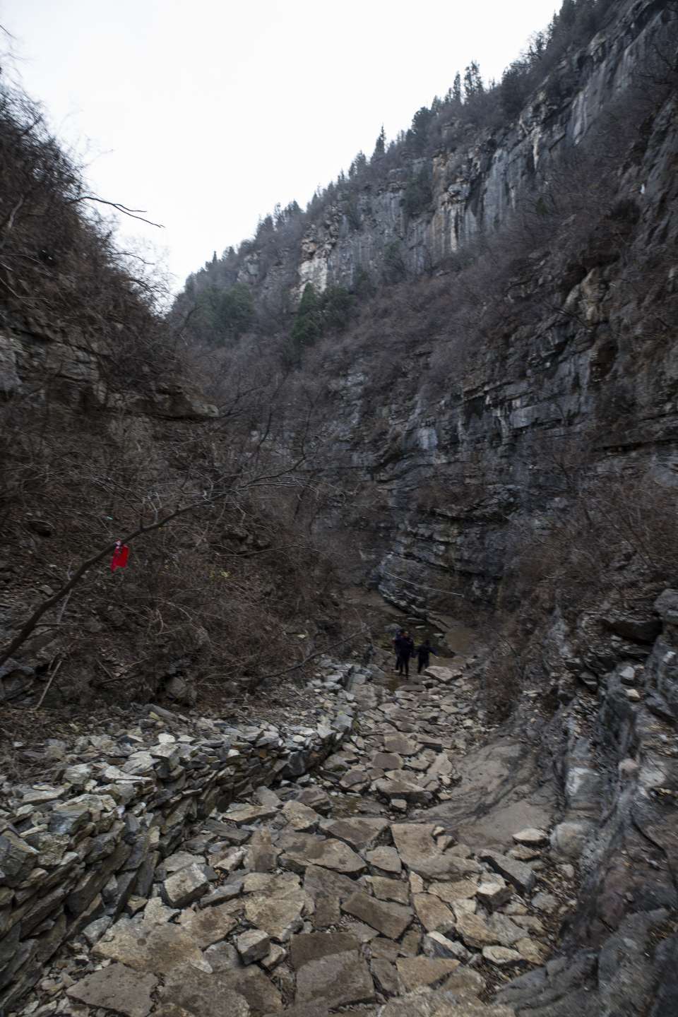 藏龙涧龙洞图片