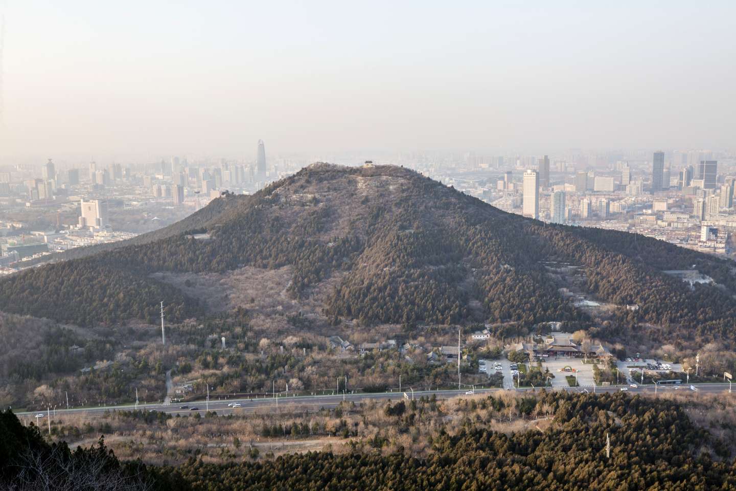 济南千佛山全景图图片