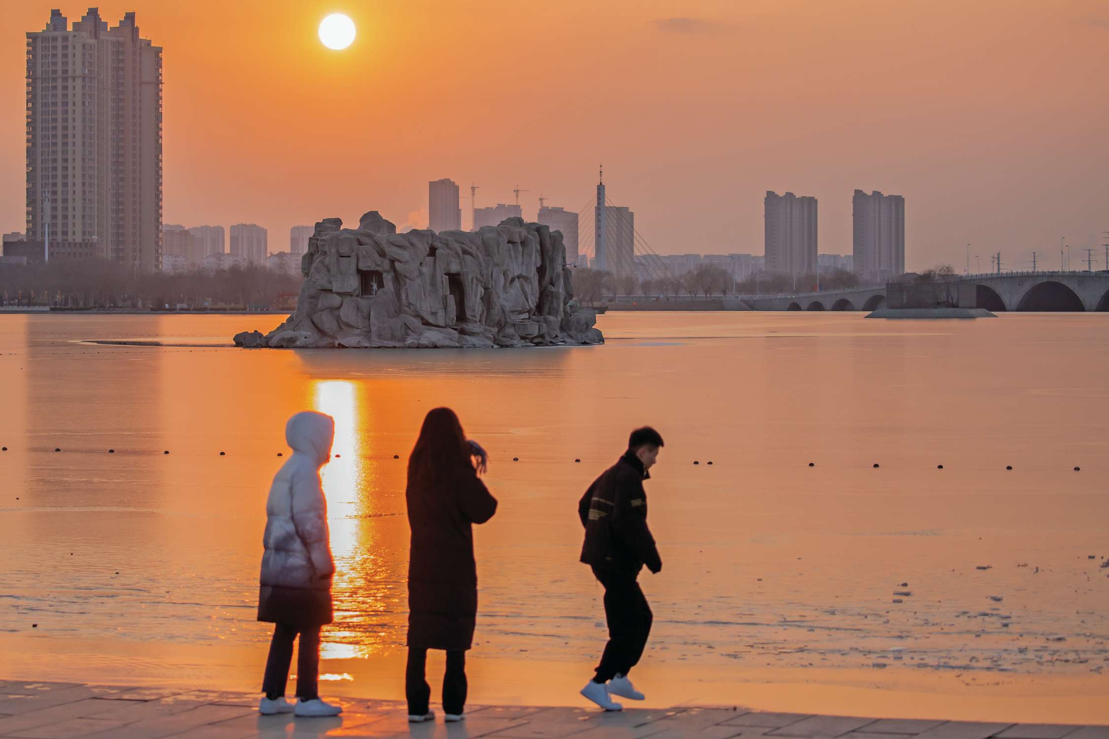 夕阳红旅游_夕阳红旅游团年龄限制
