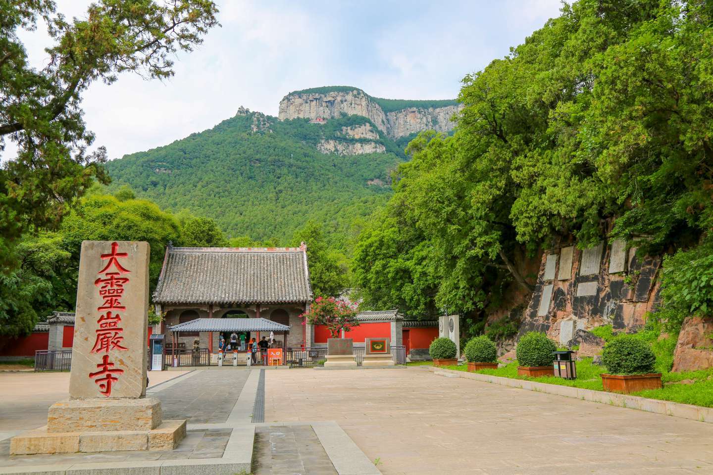 济南灵岩寺,一个有故事的地方